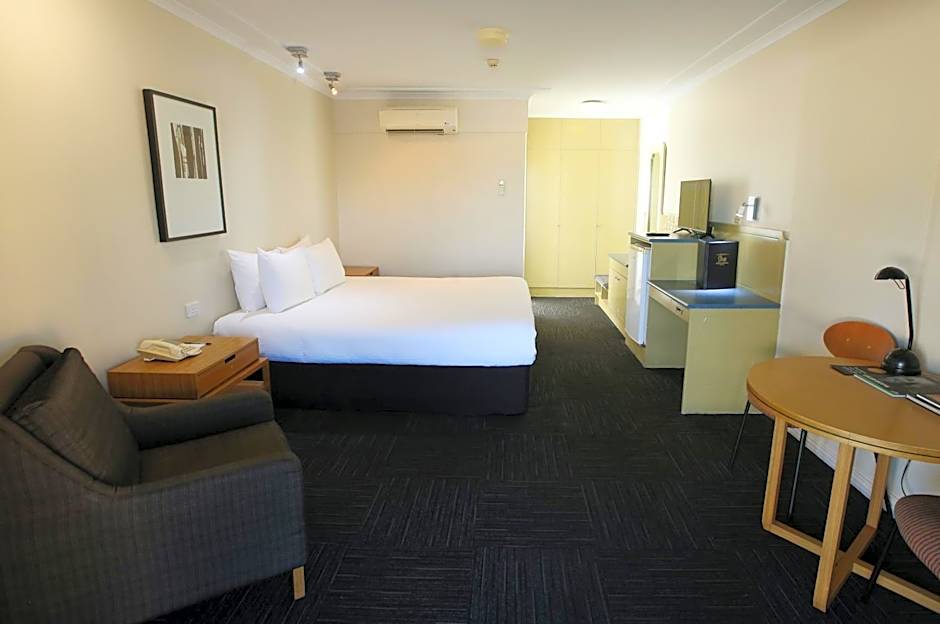 Stay at Alice Springs Hotel