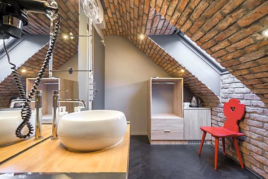 Butik Apartments, by BQA