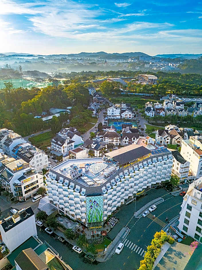Nesta Valley Dalat Hotel - Formerly Golf Valley Hotel