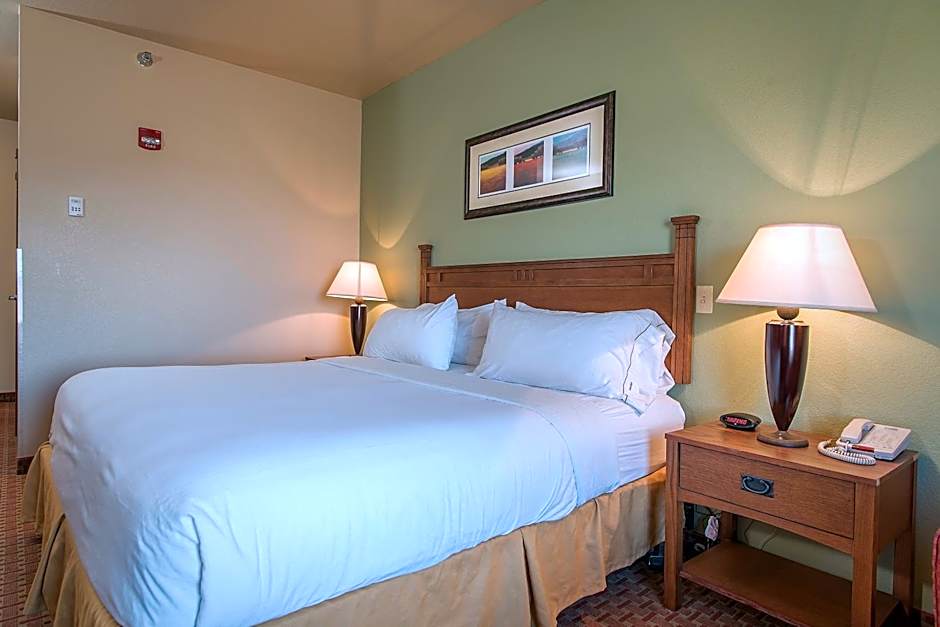 Baymont Inn & Suites by Wyndham Sturgis