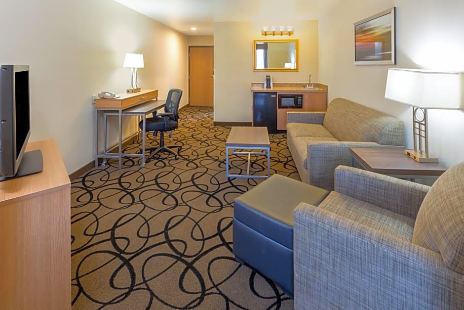 Holiday Inn Express & Suites Henderson, an IHG Hotel