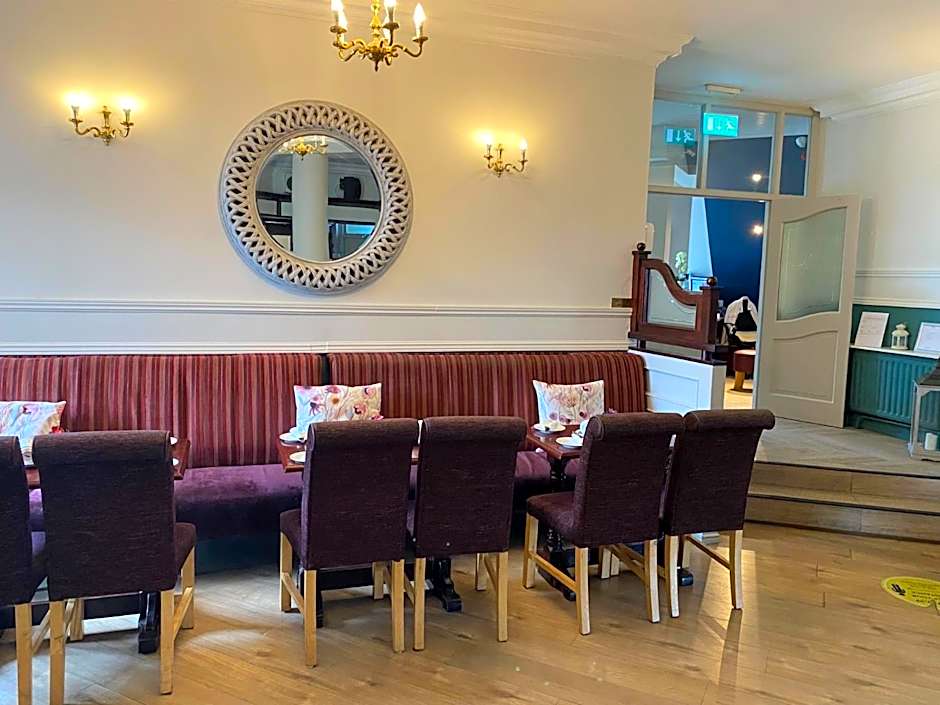 The Town House Hotel