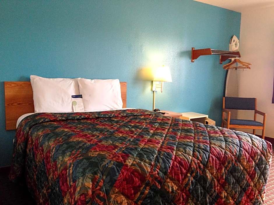 Motel 6-Sedalia, MO