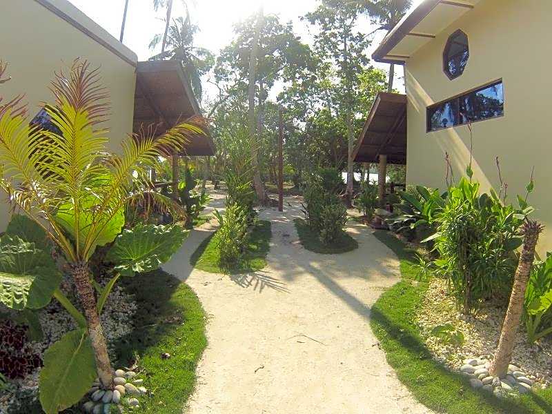 Sunset Bay Beach Villas