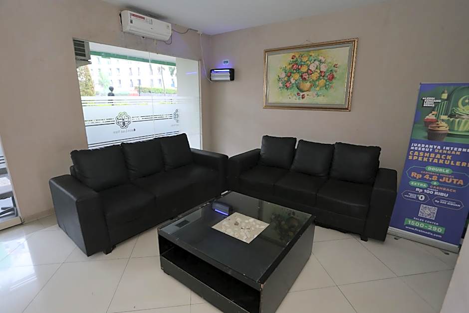 Capital O 93371 Pelangi Residence 5