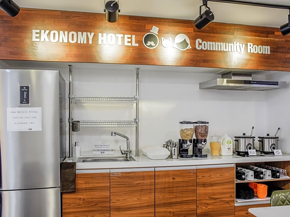 Ekonomy Haeundae Hostel & Guesthouse