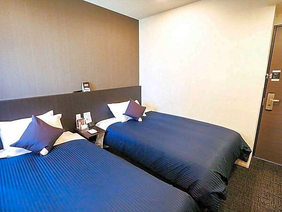 HOTEL LiVEMAX SENDAI KOKUBUNCHO