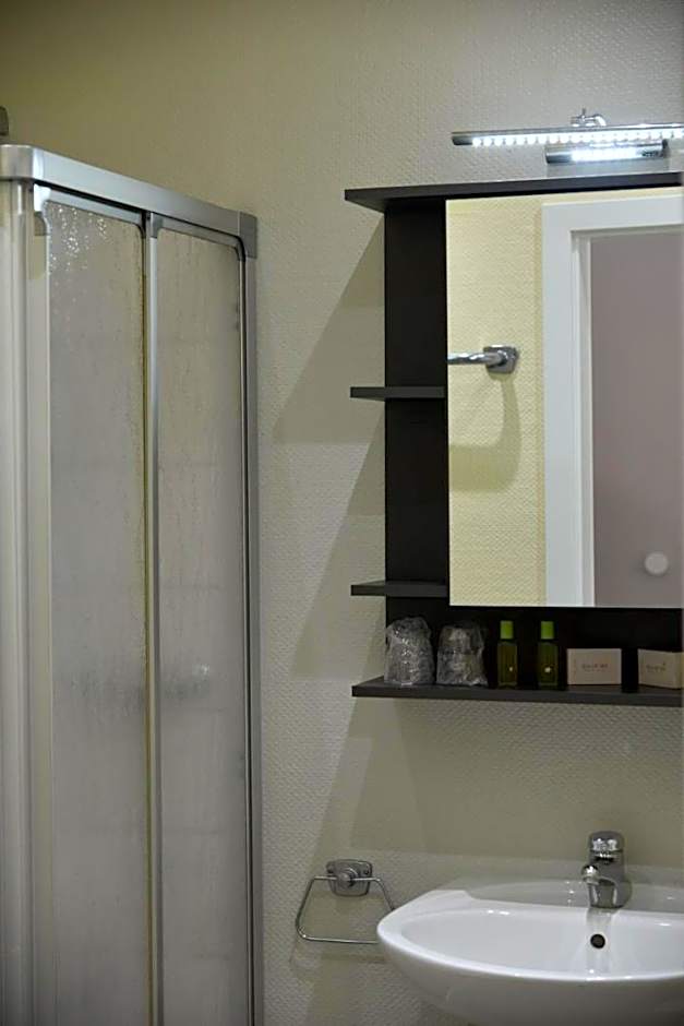 Gästehaus Lietzow & Störtebeker Camp