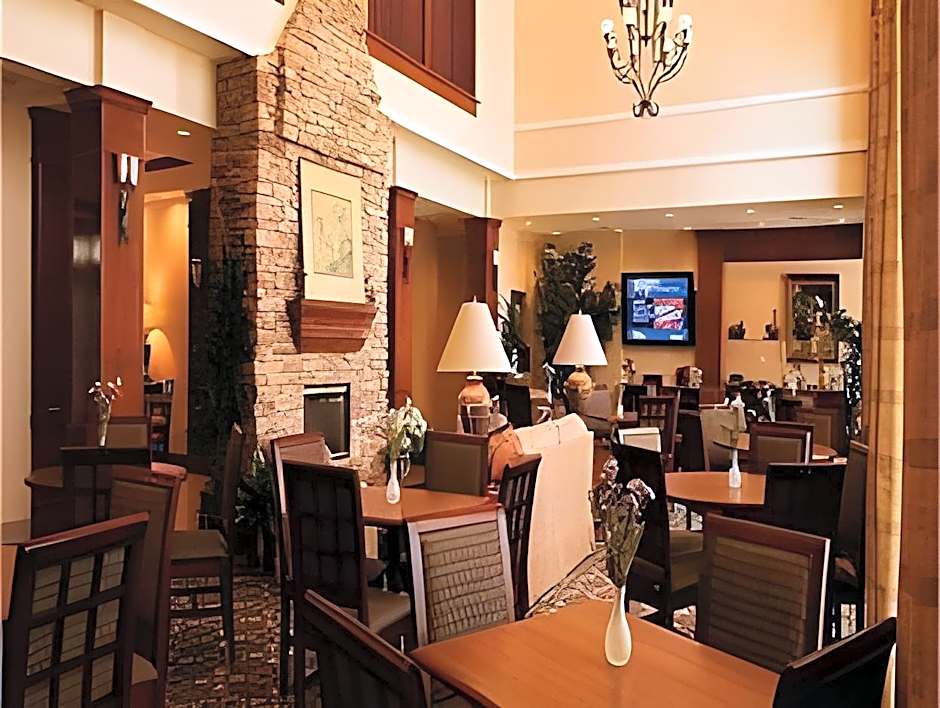 Staybridge Suites Elkhart North By IHG