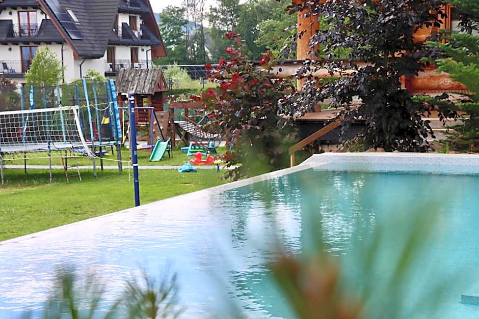 Willa Stożek, 50 m od term i wyciągów narciarskich