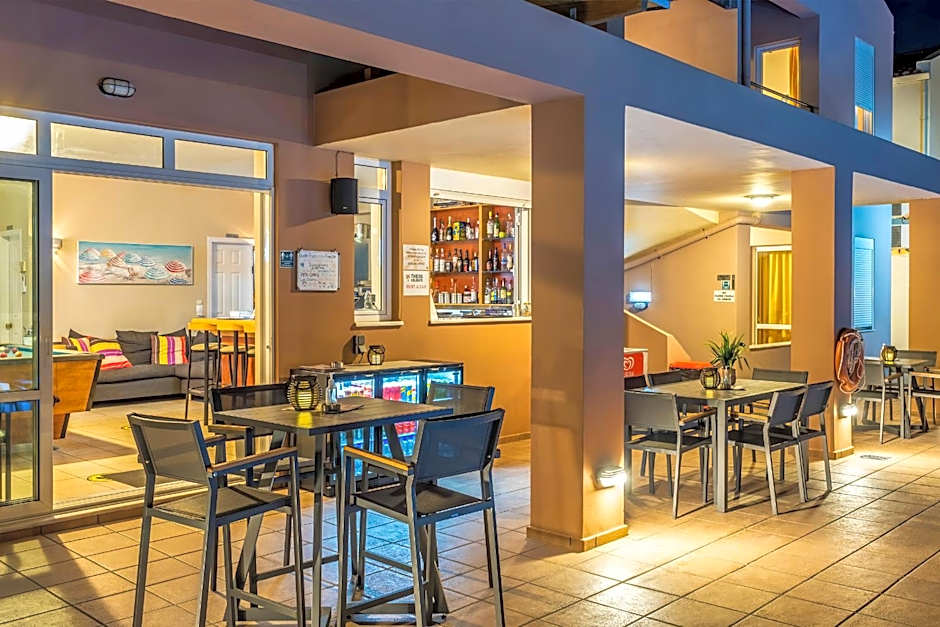 Theos Holidays Apartments