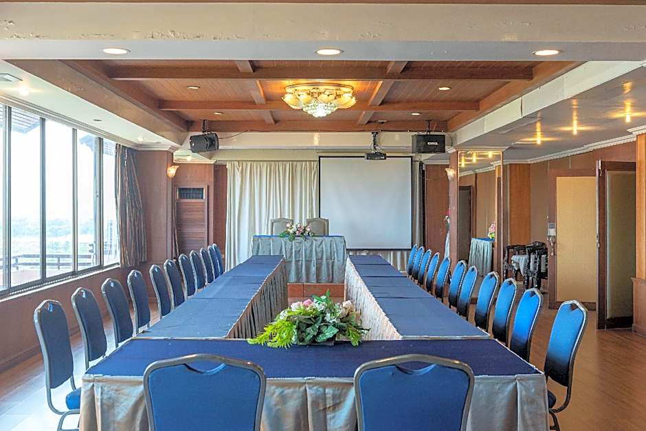 Nonthaburi Palace Hotel