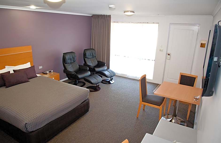 Sportsmans Motor Inn