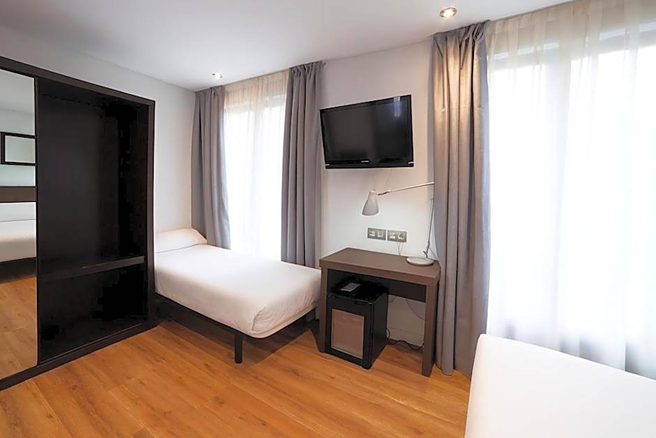 Petit Palace Arana Bilbao