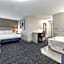 Days Inn & Suites by Wyndham Thunder Bay