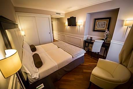Classic Double or Twin Room