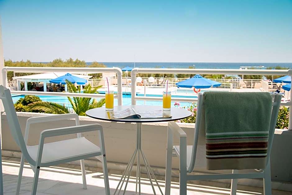 Kouros Seasight Hotel