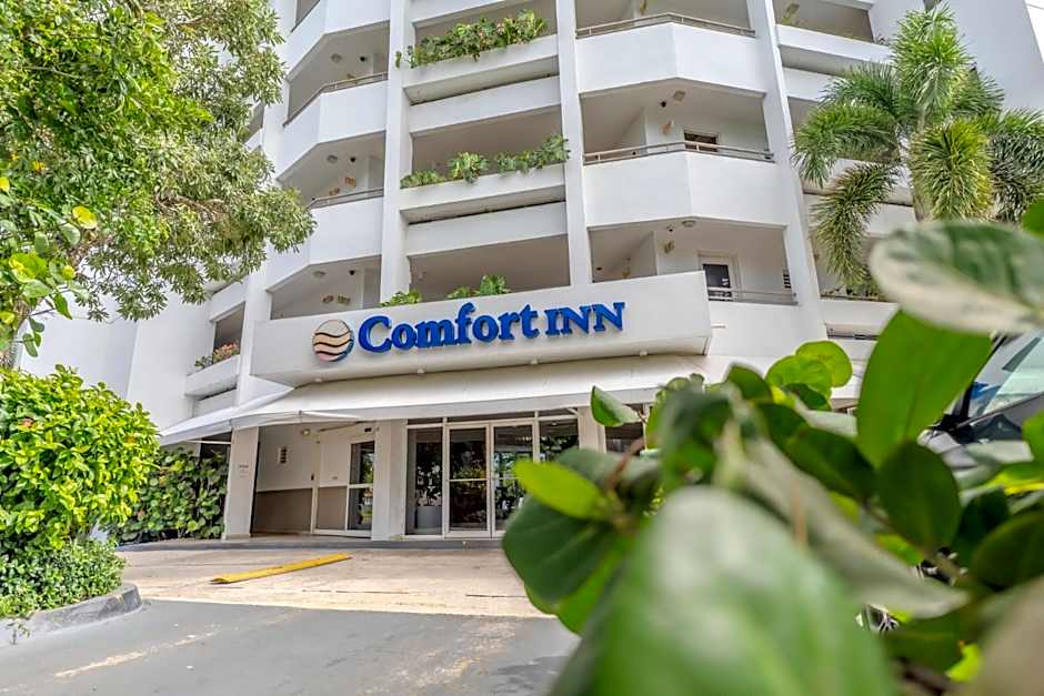 Comfort Inn & Suites Levittown