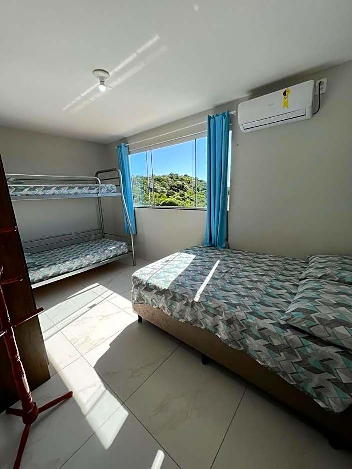 Seu refúgio paradisíaco a apenas 330 metros do mar TUB