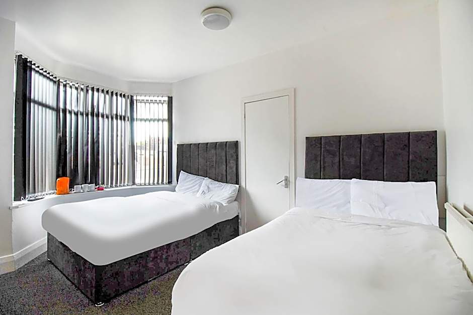 OYO The Longlands Hotel