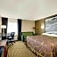 Super 8 by Wyndham Lexington Winchester Rd
