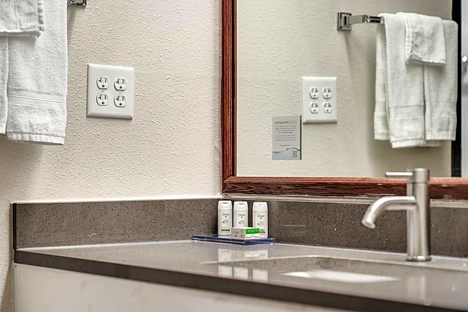 Baymont by Wyndham La Crosse/Onalaska