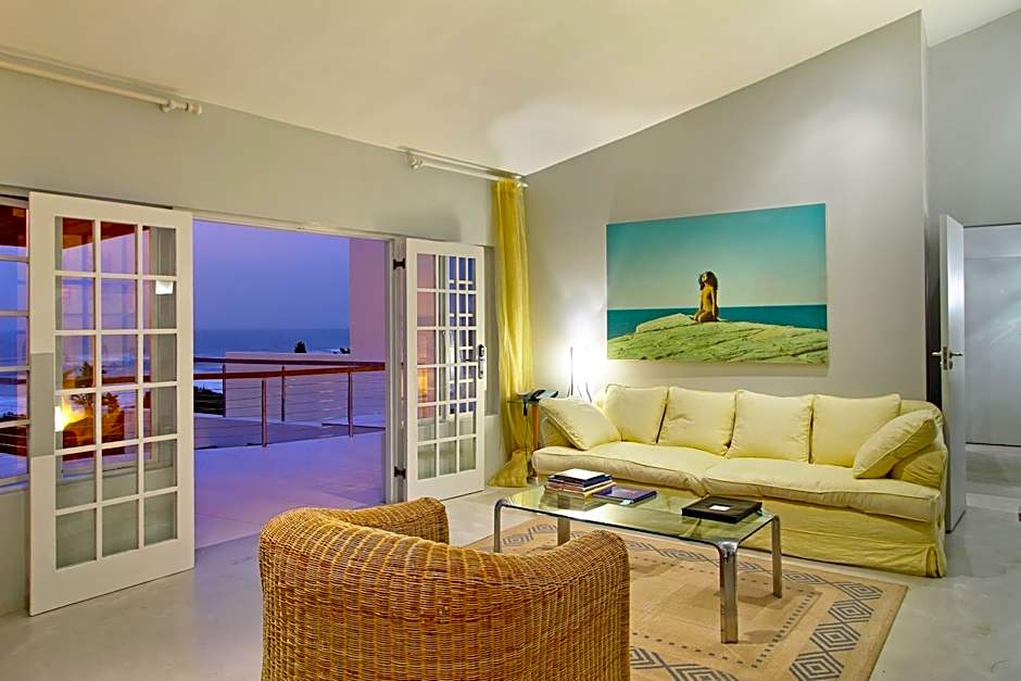 Days At Sea Beach Lodge