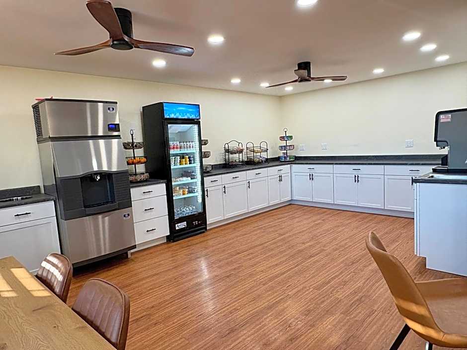 Americas Best Value Inn Wall