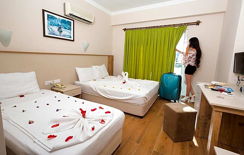 Rich Melissa Hotel