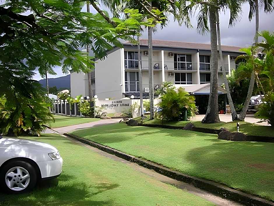 Cairns Holiday Lodge