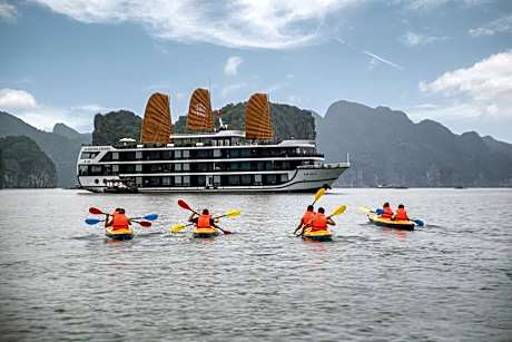 La Regina Legend Cruise