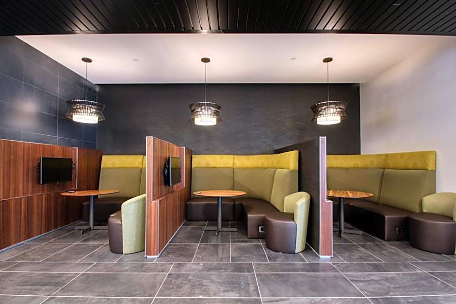 Courtyard by Marriott Fargo