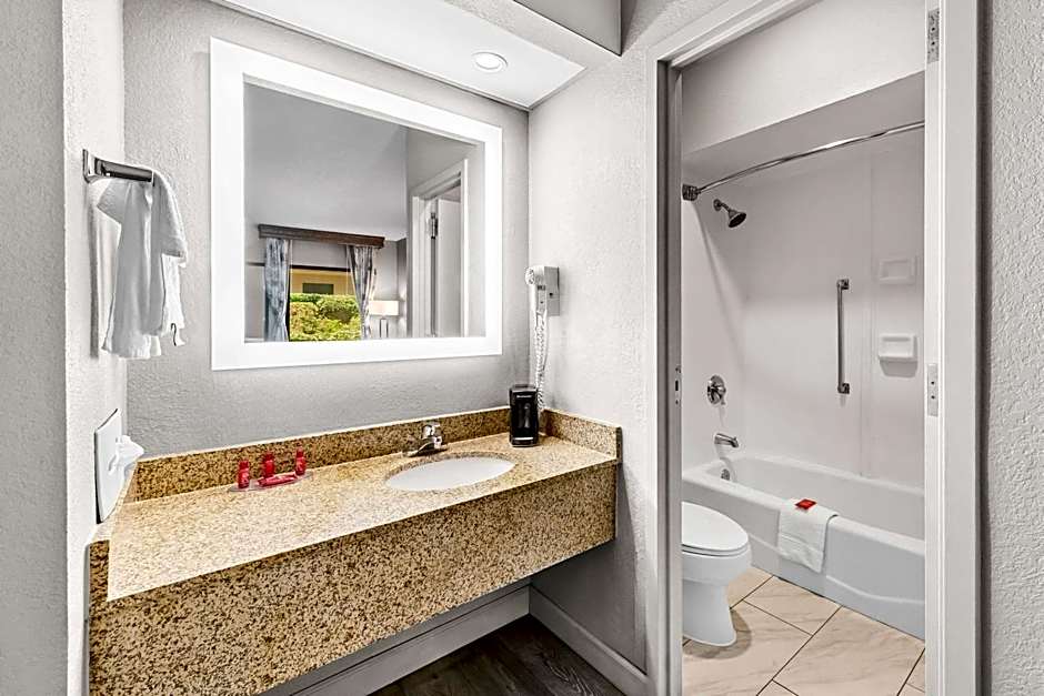 SureStay Plus Hotel by Best Western Southern Pines Pinehurst
