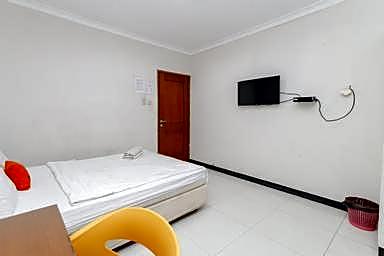 KoolKost near Tunjungan Plaza