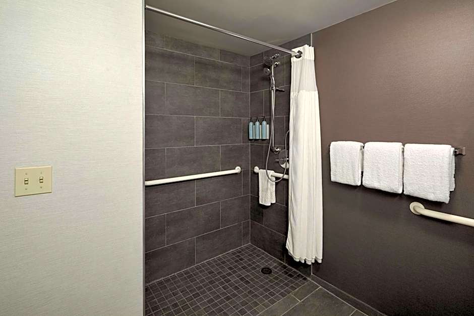 Courtyard by Marriott Dayton South