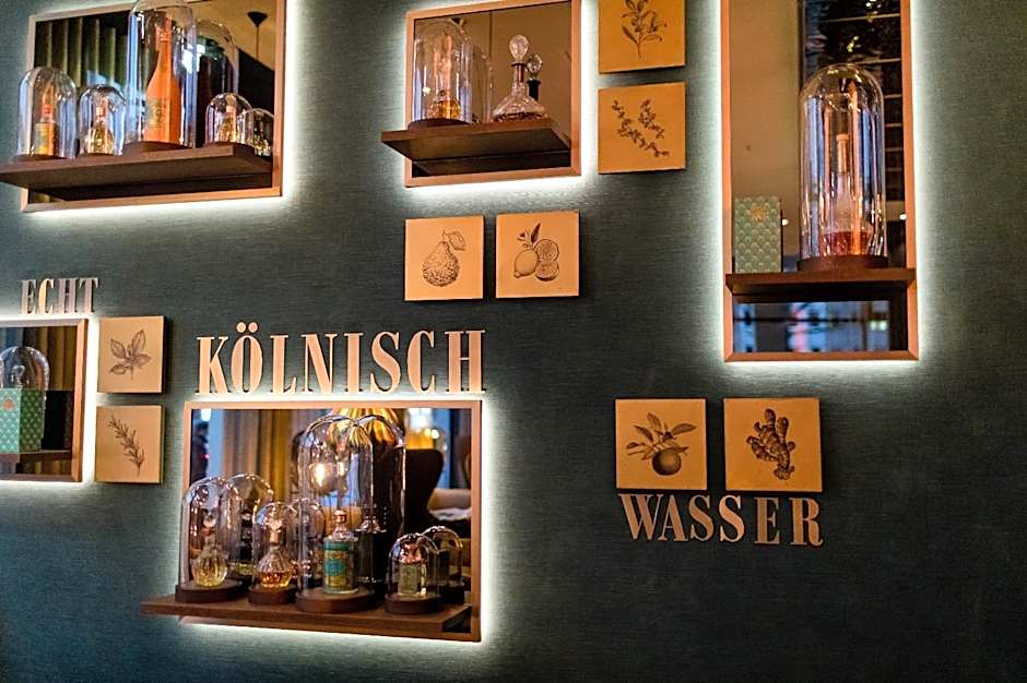 Motel One Köln-Altstadt