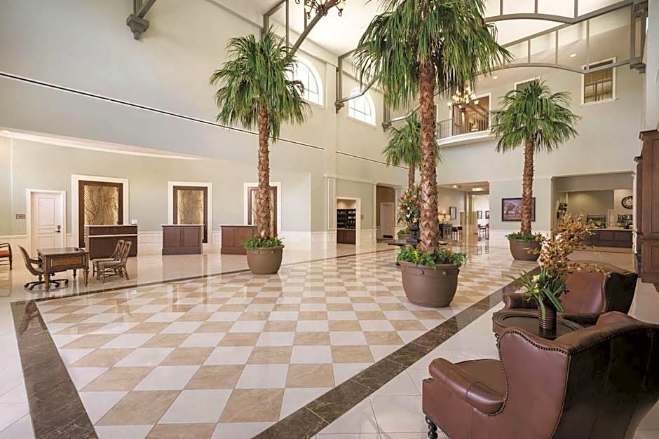 Embassy Suites By Hilton Savannah