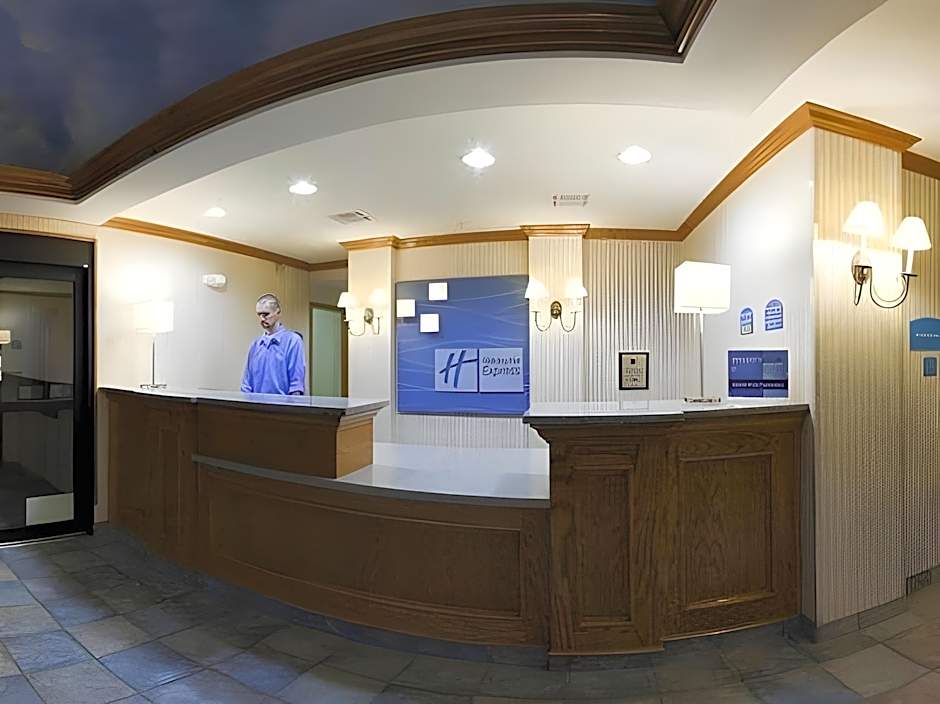 Country Inn & Suites by Radisson, Lubbock, TX