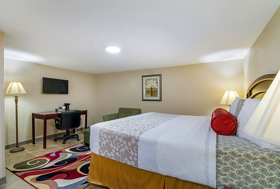 Rodeway Inn & Suites Weedsport NY