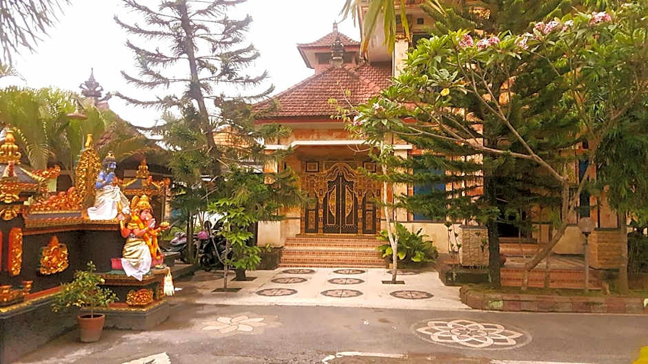 HOTEL SEGARA MANDALA