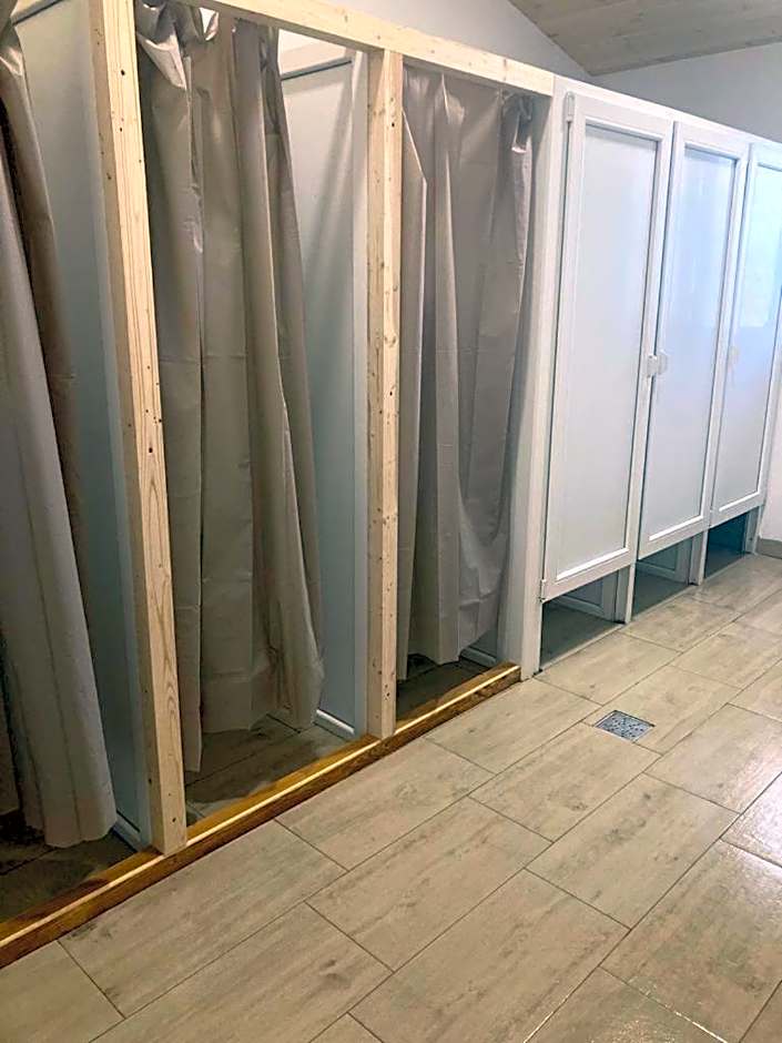 COMPLEX TURISTIC Gradina de corzi si Aventura Eselnita