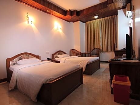 Royal White Elephant Hotel