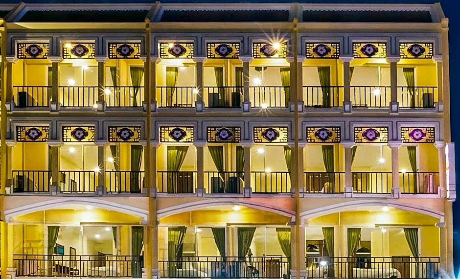 Le Hua Hotel