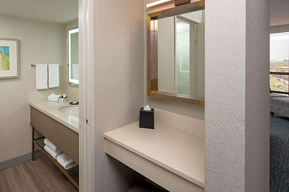 Sheraton Dallas Hotel By The Galleria
