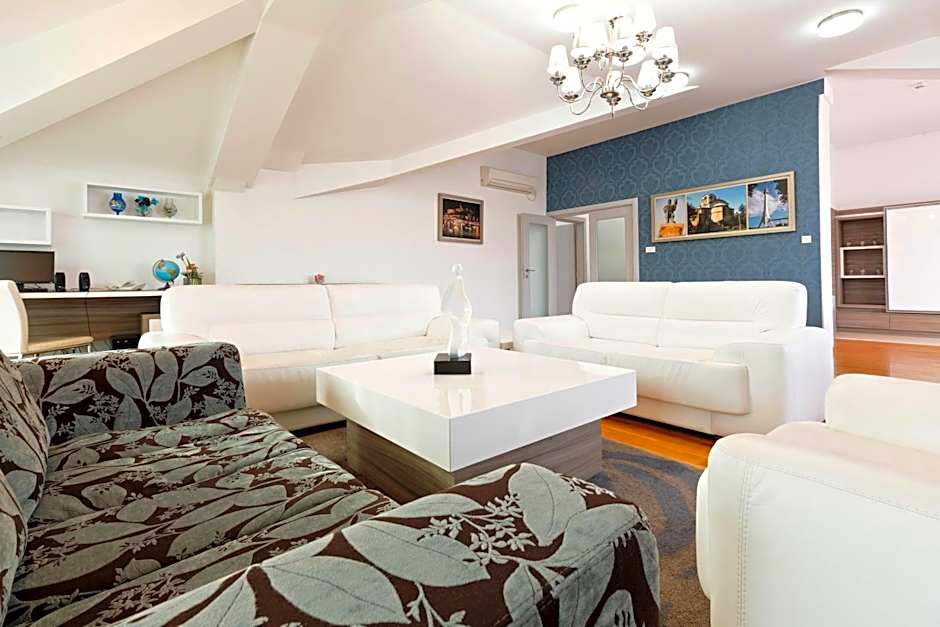 Garni Hotel Nevski