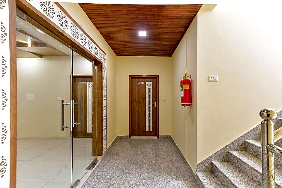 Super Hotel O Jagmohan Hotel