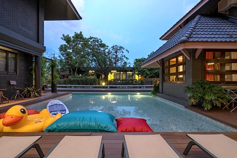 Phrip Phri Luxury Pool Villas