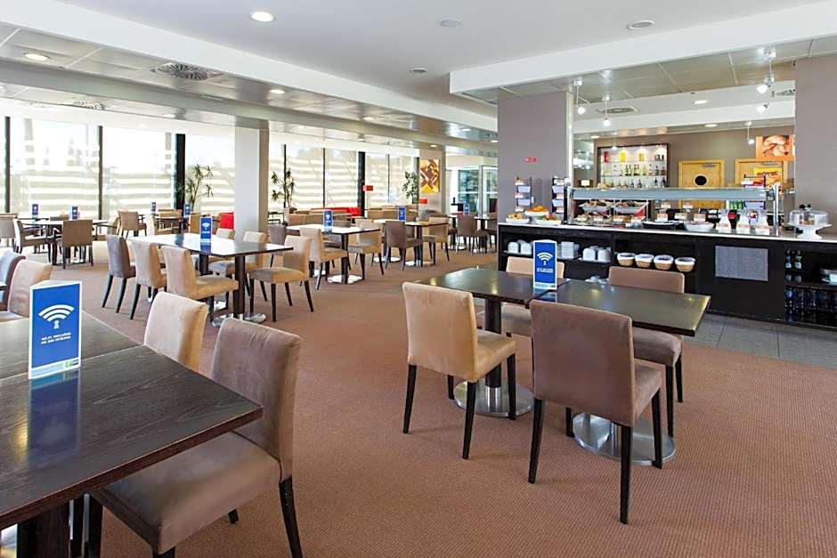 Holiday Inn Express Lisbon-Oeiras By IHG