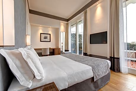 Superior Double Room with Balcony