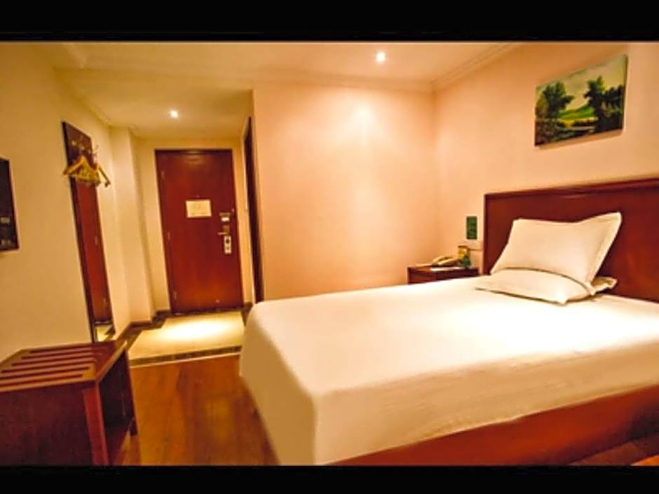 GreenTree Inn Jiangsu Lianyungang Guanyun Wenzhou Shangmaocheng Express Hotel